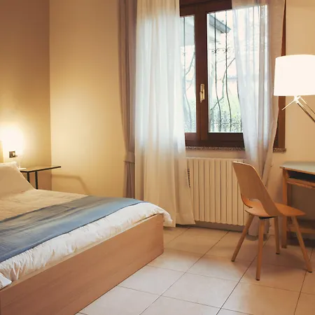 Faggio Rosso Bed & Breakfast 3*