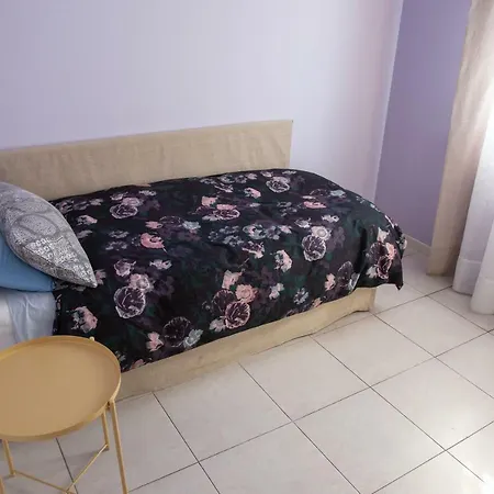 Faggio Rosso Bed & Breakfast 3*